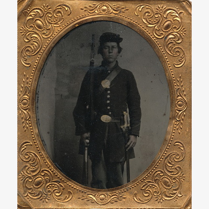 Armed Federal Infantryman Tintype