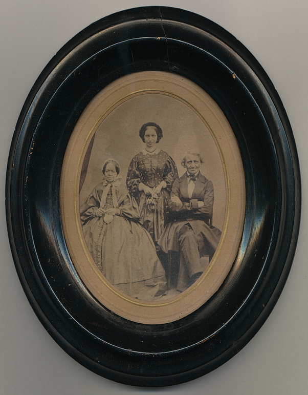 Family With Knitting Servant Albumen