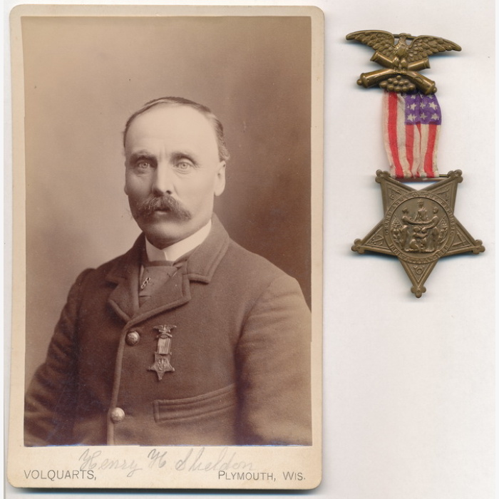 Private Henry Sheldon 2nd & 3rd Iowa Infantry Cabinet Card & GAR Badge