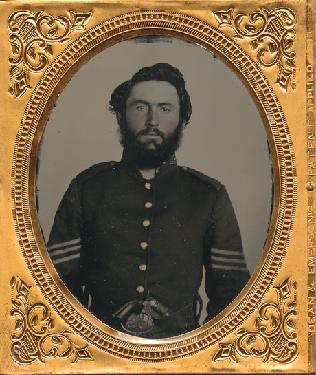 Armed Illinois Infantry Sergeant